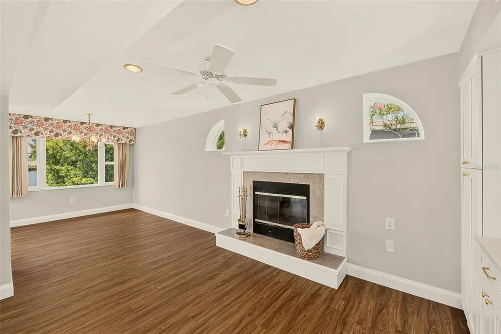 513 HARBOR DRIVE Indian Rocks Beach, FL 33785