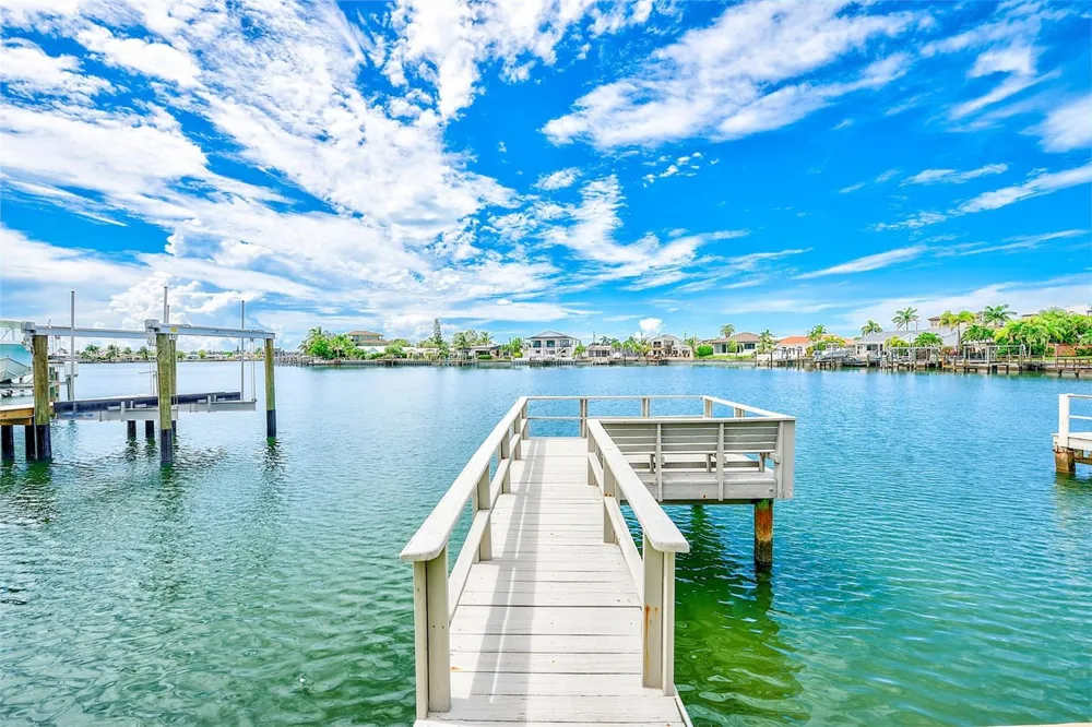 513 HARBOR DRIVE Indian Rocks Beach, FL 33785