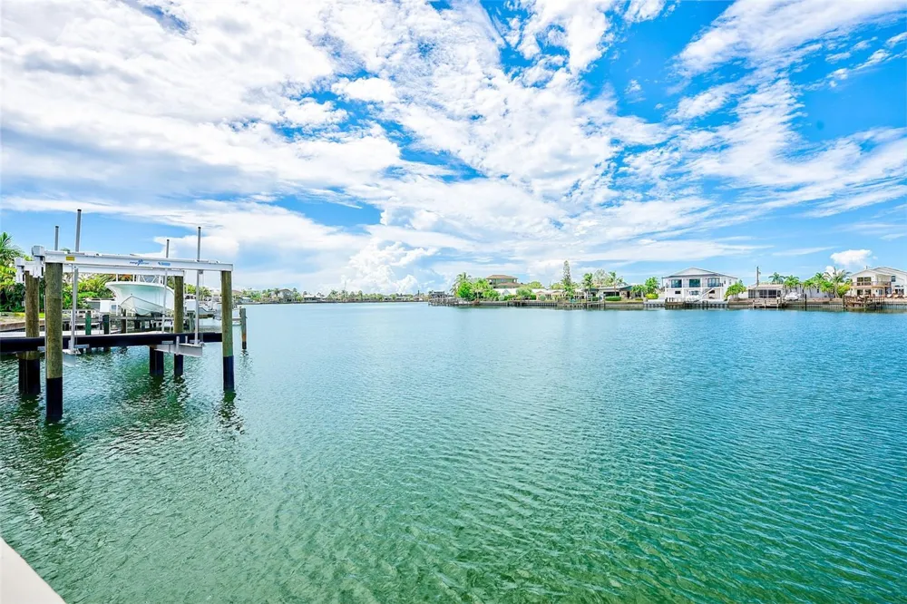 513 HARBOR DRIVE Indian Rocks Beach, FL 33785