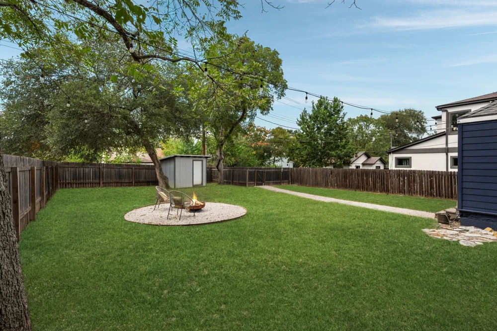 1612 Travis Heights Boulevard Austin, TX 78704