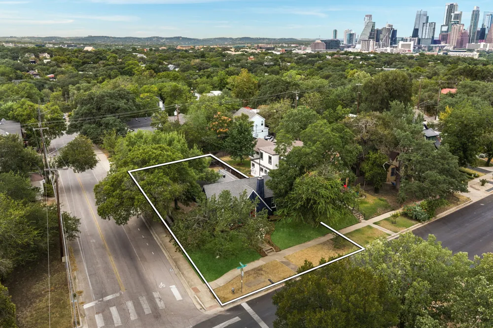 1612 Travis Heights Boulevard Austin, TX 78704