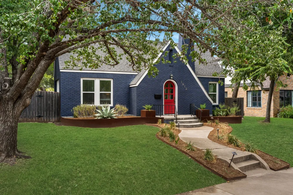 1612 Travis Heights Boulevard Austin, TX 78704