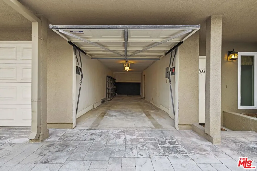 4164 Tujunga Avenue #103 Studio City, CA 91604