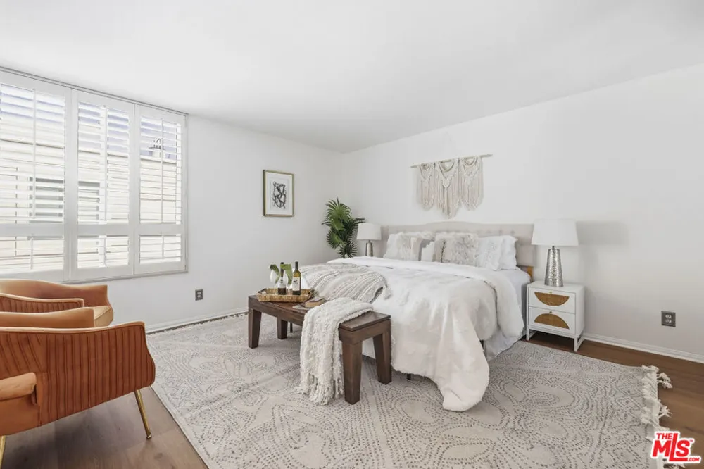 4164 Tujunga Avenue #103 Studio City, CA 91604