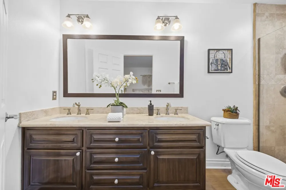 4164 Tujunga Avenue #103 Studio City, CA 91604