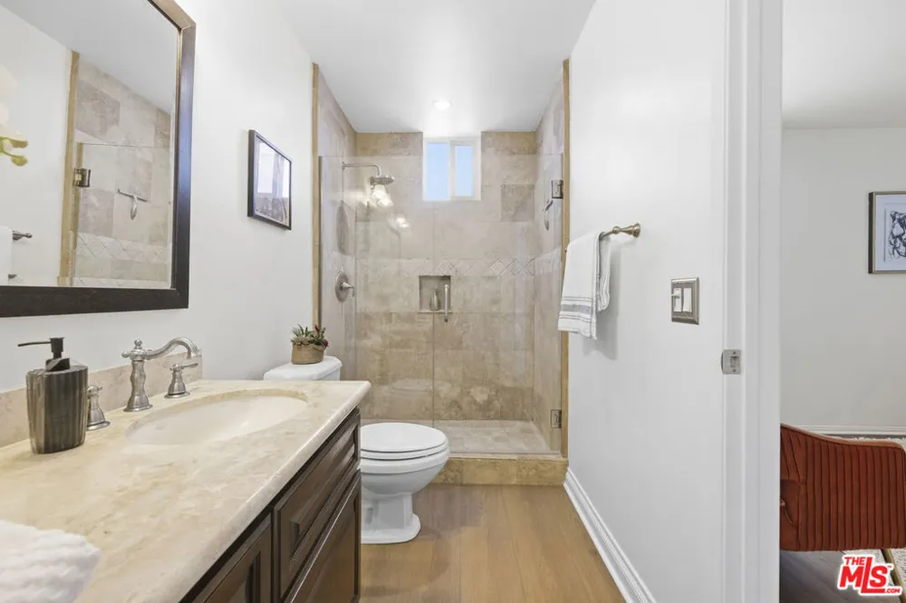 4164 Tujunga Avenue #103 Studio City, CA 91604