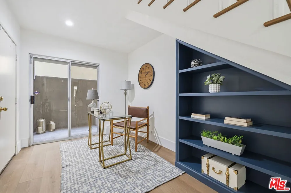 4164 Tujunga Avenue #103 Studio City, CA 91604