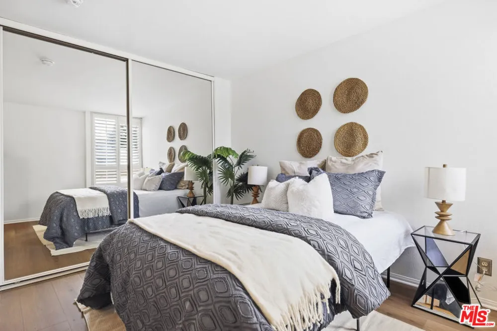 4164 Tujunga Avenue #103 Studio City, CA 91604