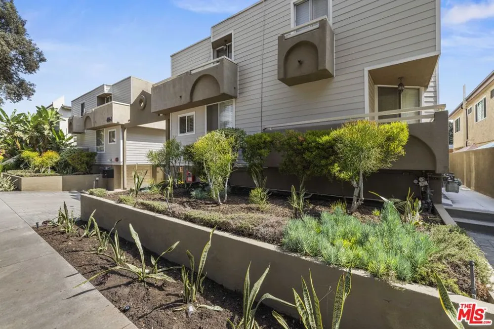 4164 Tujunga Avenue #103 Studio City, CA 91604