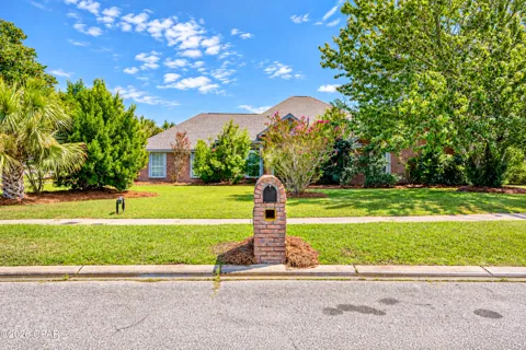 2604 Bayleaf Court