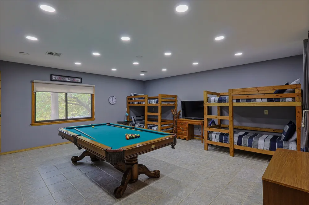 121922 S 4109 ROAD Eufaula, OK 74432