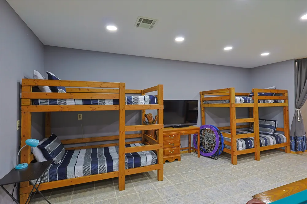121922 S 4109 ROAD Eufaula, OK 74432