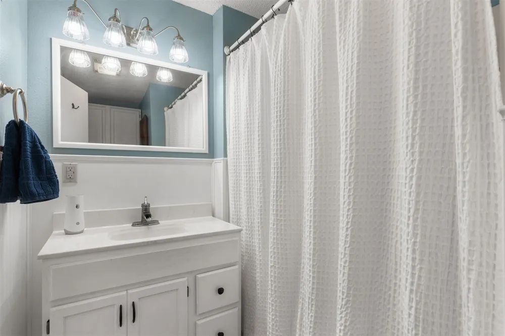 1520 S Lynn Lane Road Tulsa, OK 74108