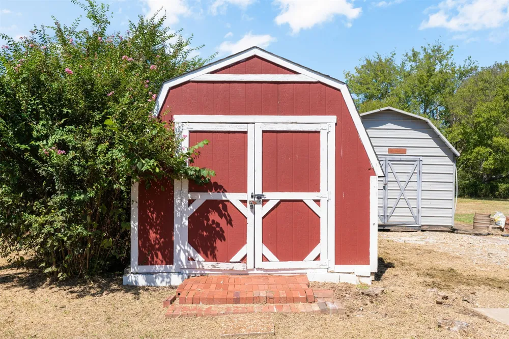 1520 S Lynn Lane Road Tulsa, OK 74108