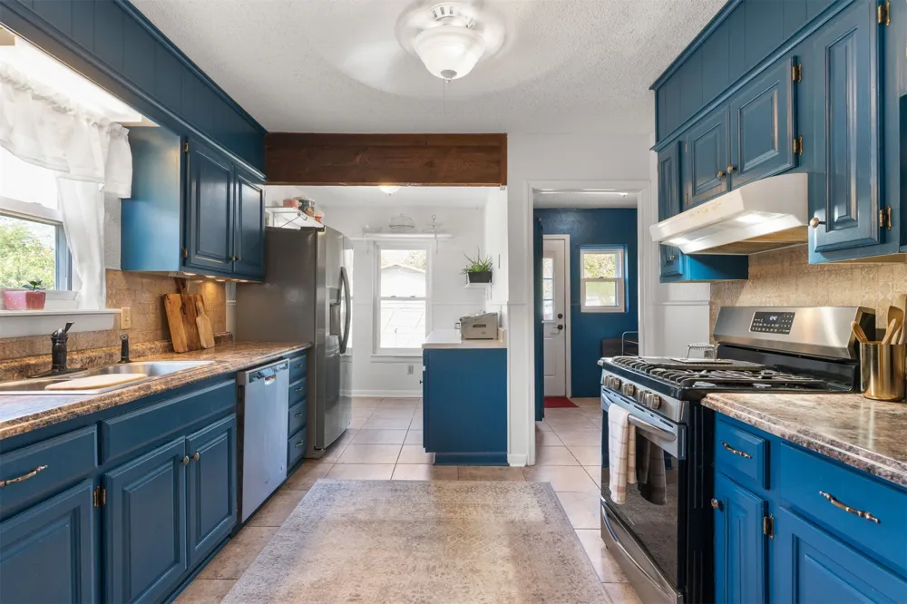 1520 S Lynn Lane Road Tulsa, OK 74108