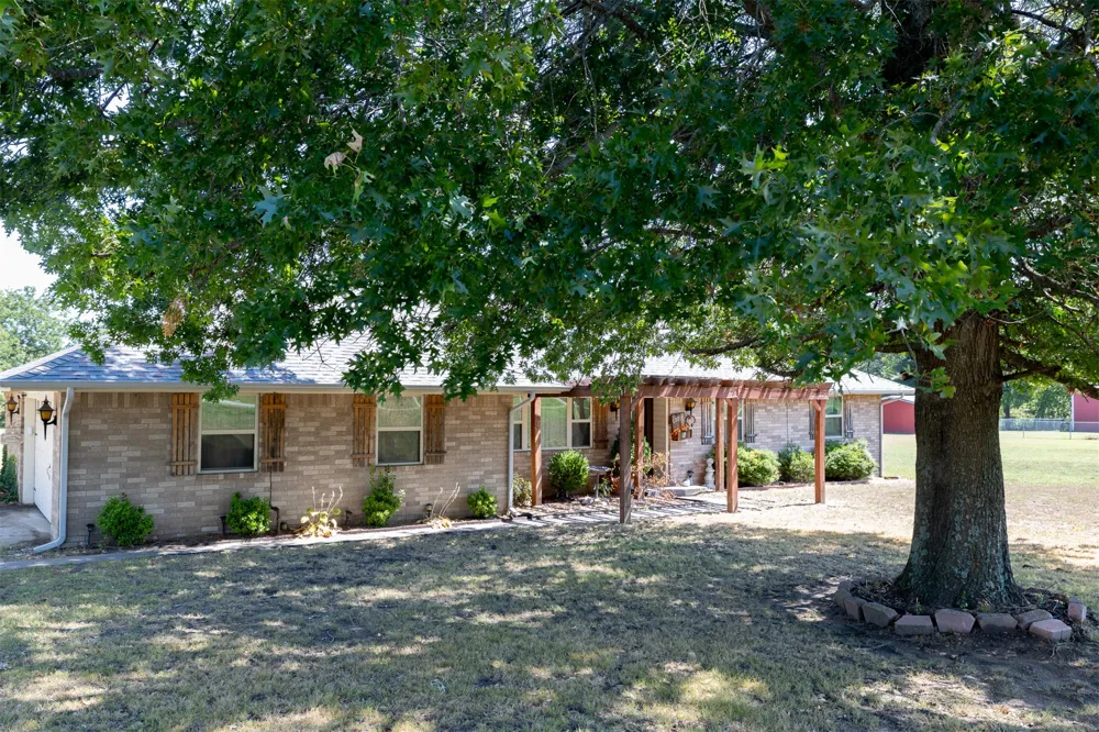 12502 County Road 3570 Ada, OK 74820