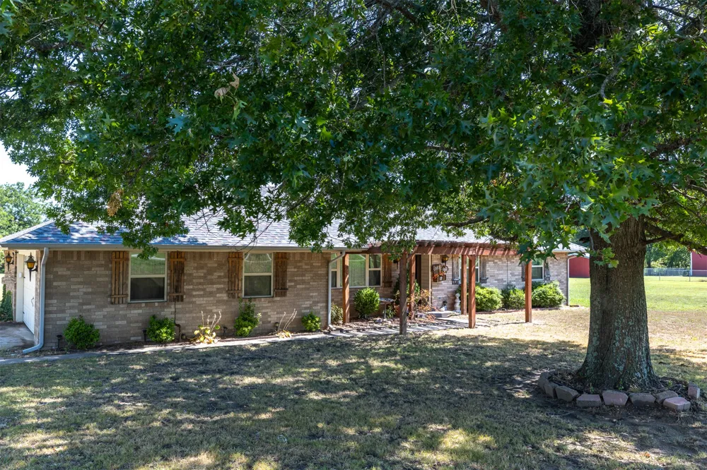 12502 County Road 3570 Ada, OK 74820