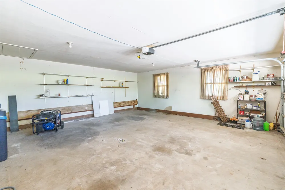 12502 County Road 3570 Ada, OK 74820
