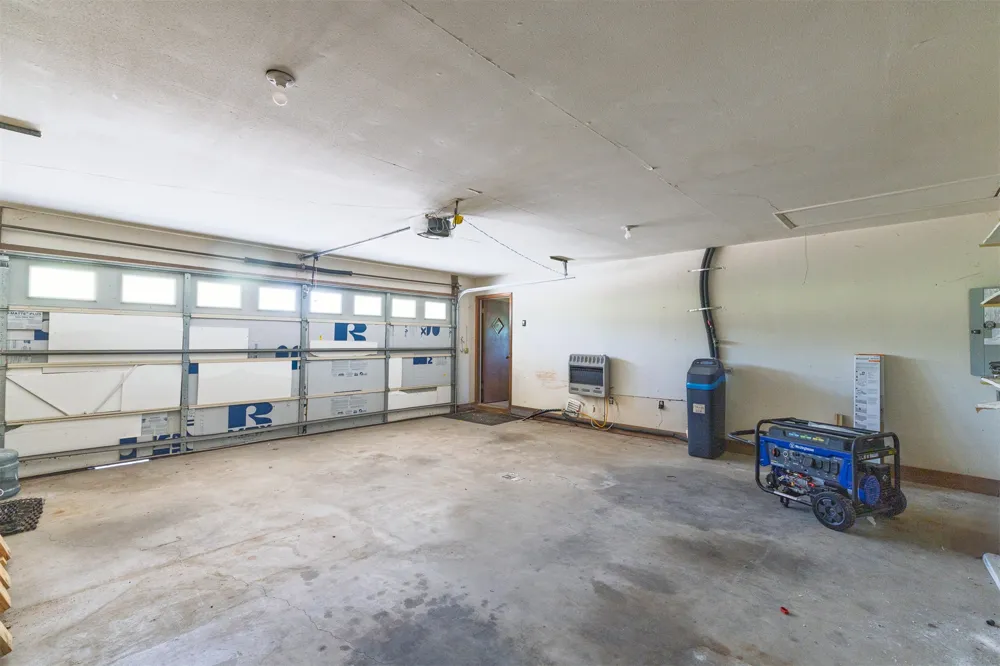 12502 County Road 3570 Ada, OK 74820