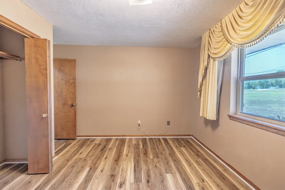 12502 County Road 3570 Ada, OK 74820