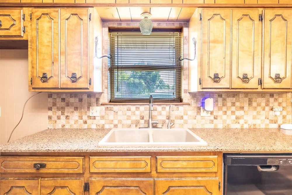 12502 County Road 3570 Ada, OK 74820
