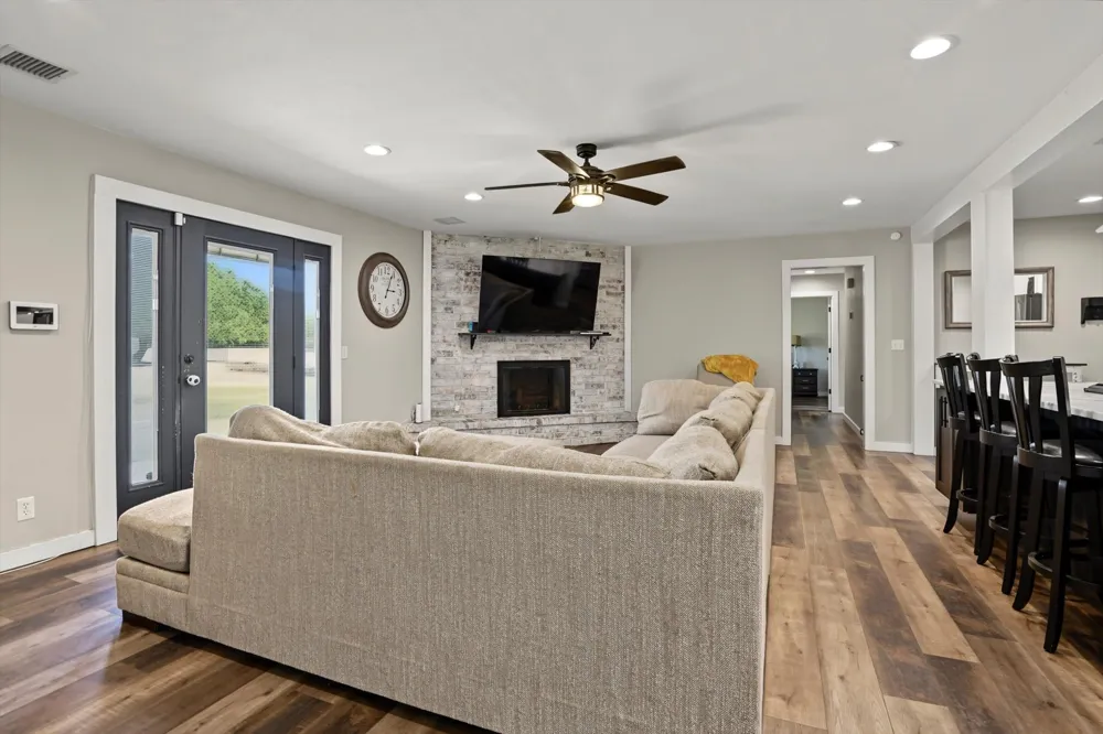 9711 S 236th East EastAvenue Broken Arrow, OK 74014