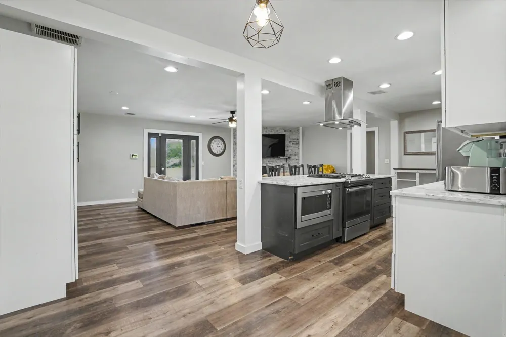 9711 S 236th East EastAvenue Broken Arrow, OK 74014