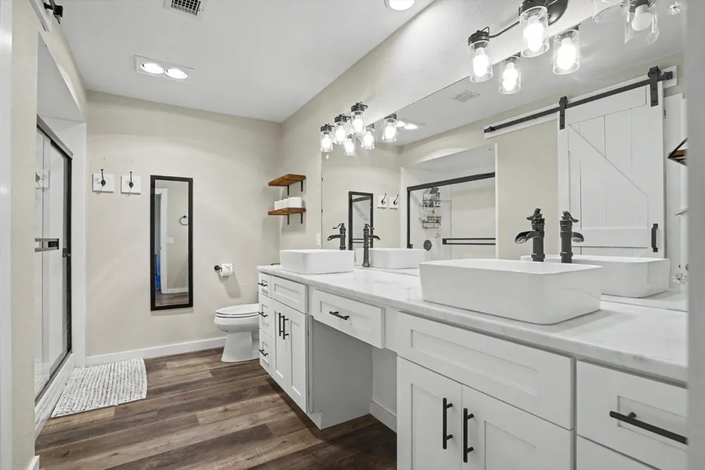 9711 S 236th East EastAvenue Broken Arrow, OK 74014