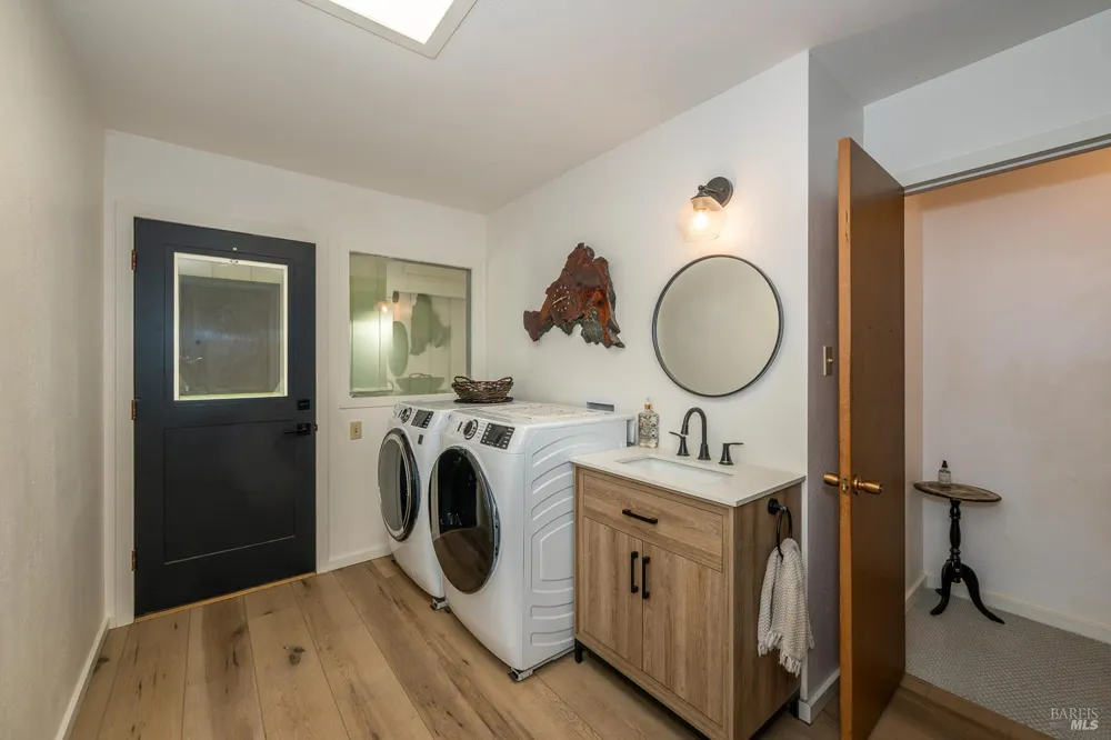 4790 Montgomery Lane Santa Rosa, CA 95409