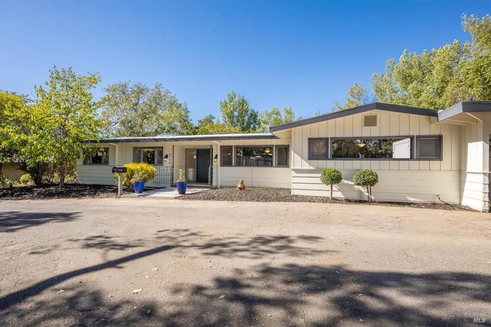 4790 Montgomery Lane Santa Rosa, CA 95409