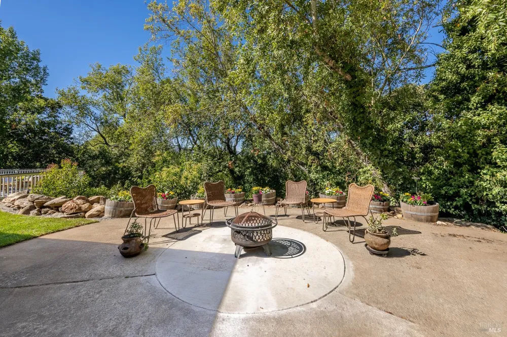 4790 Montgomery Lane Santa Rosa, CA 95409