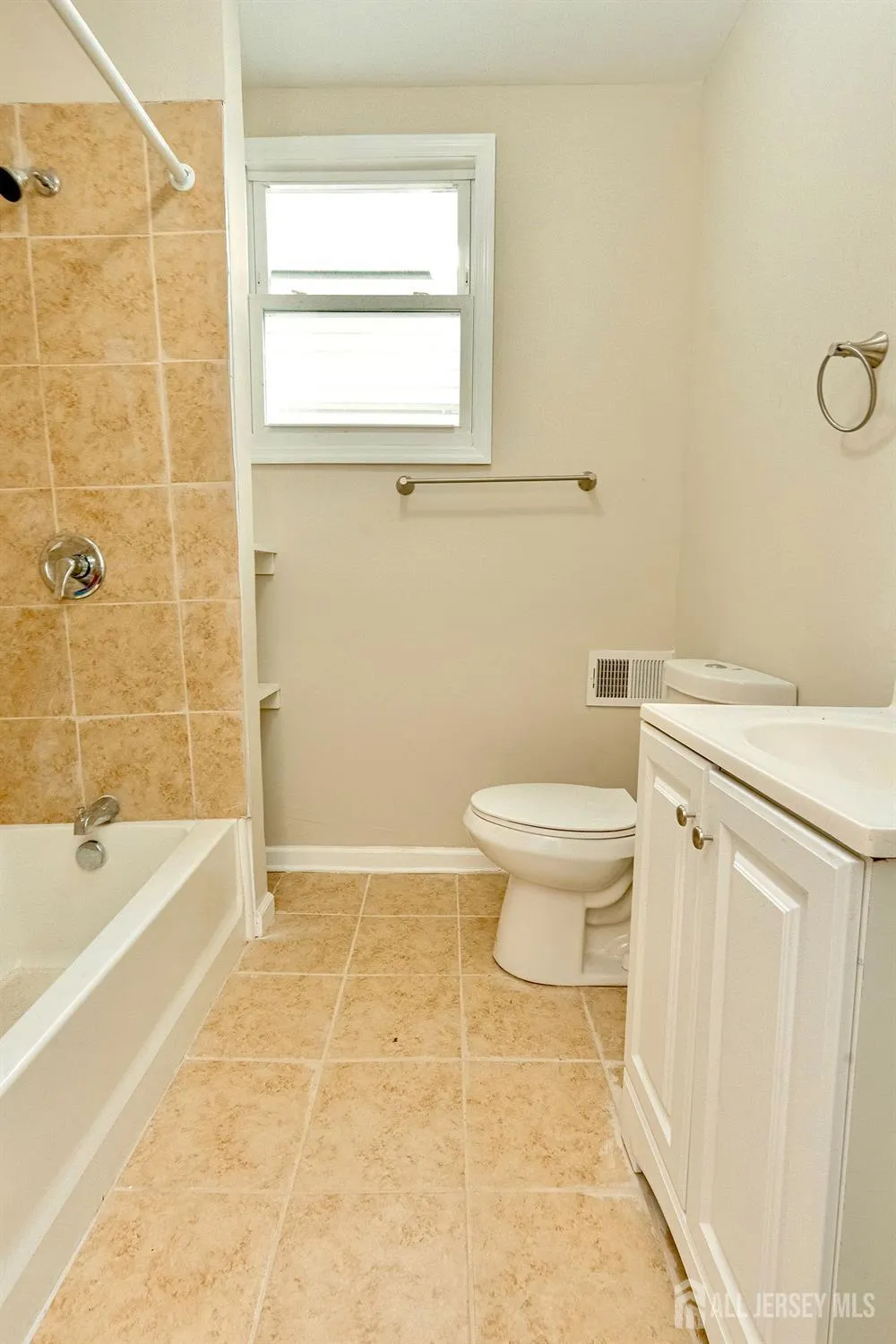 186 17th Street #1 East Orange, NJ 07017