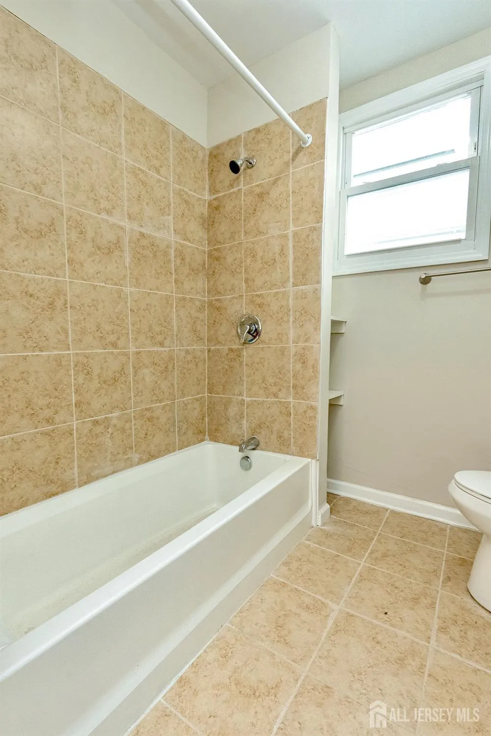 186 17th Street #1 East Orange, NJ 07017