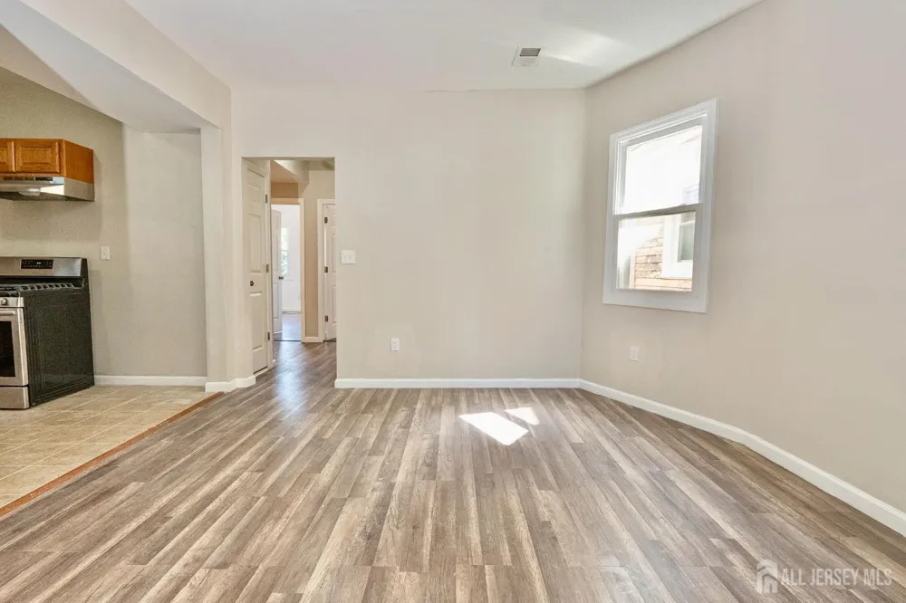 186 17th Street #1 East Orange, NJ 07017