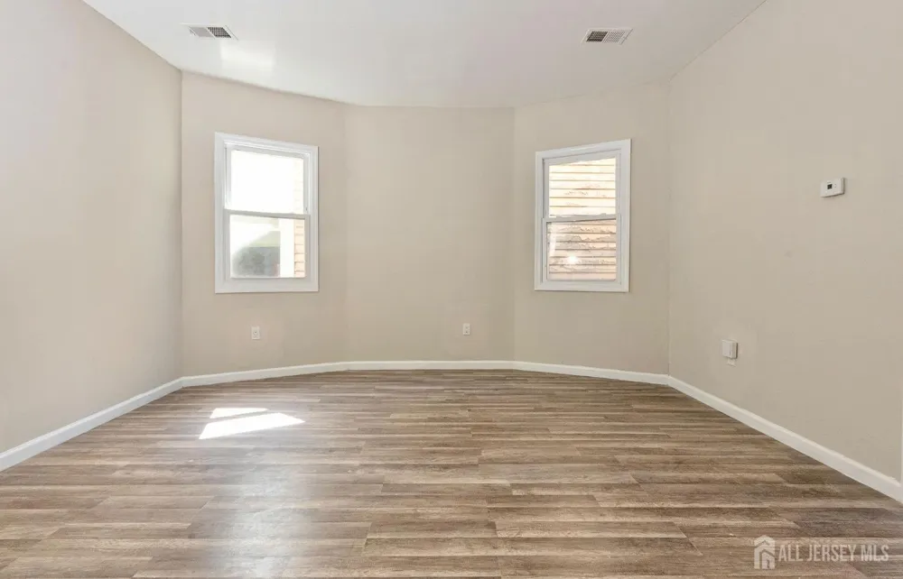 186 17th Street #1 East Orange, NJ 07017