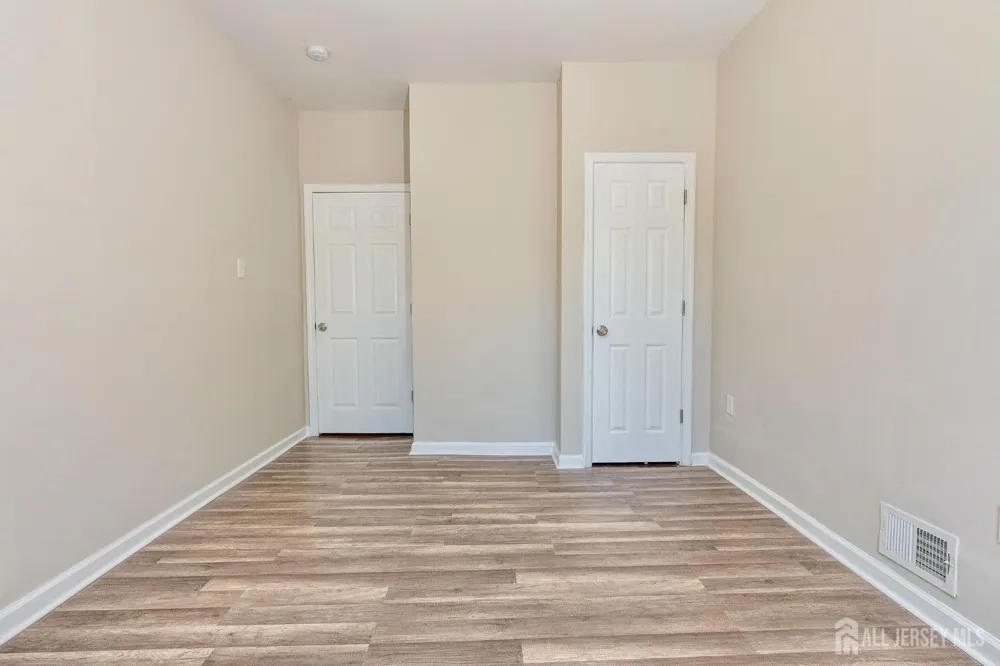 186 17th Street #1 East Orange, NJ 07017