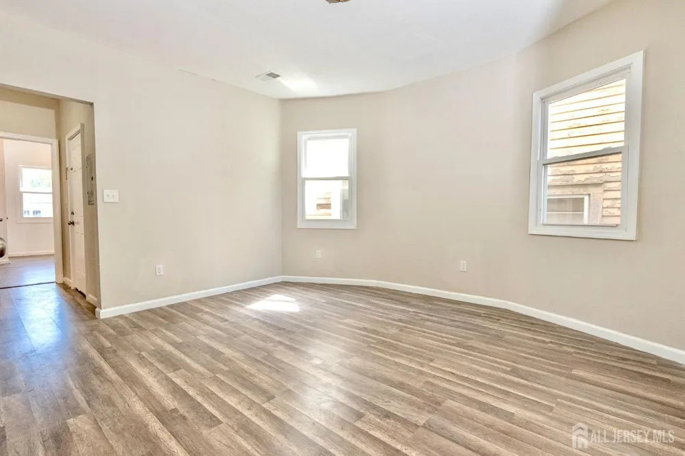 186 17th Street #1 East Orange, NJ 07017