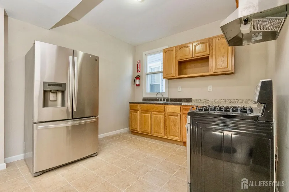 186 17th Street #2 East Orange, NJ 07017
