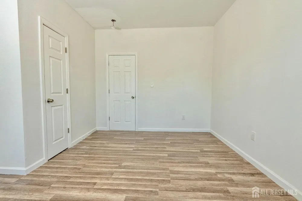 186 17th Street #2 East Orange, NJ 07017