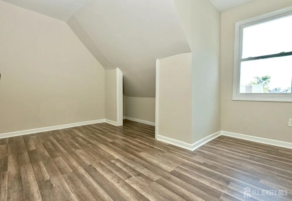 186 17th Street #2 East Orange, NJ 07017