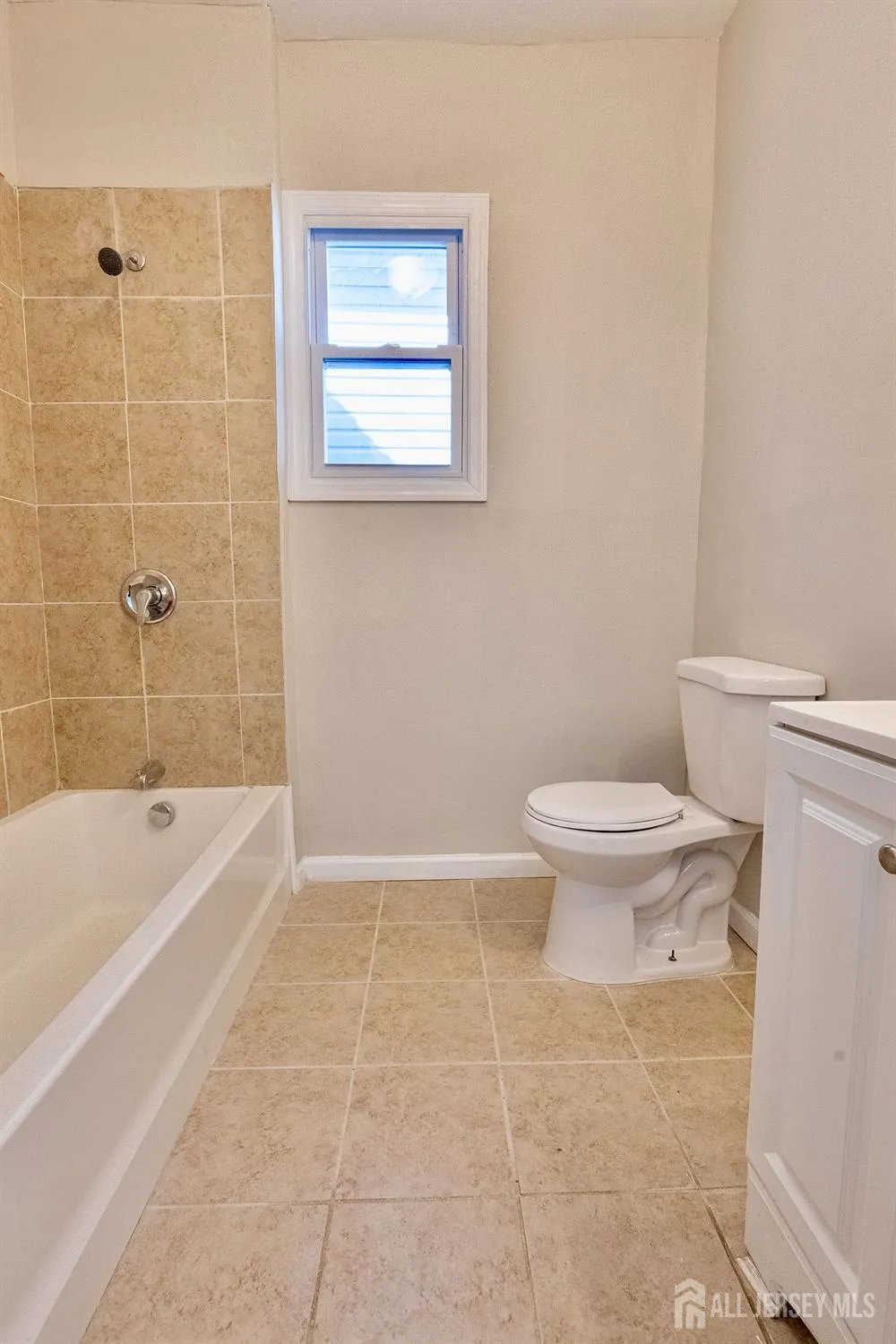 186 17th Street #2 East Orange, NJ 07017
