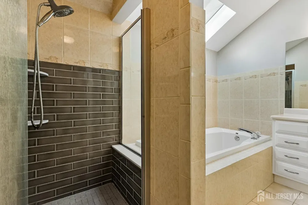 112 Kingsland Circle South Brunswick, NJ 08852