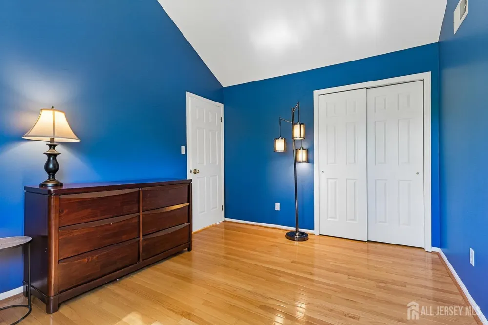 112 Kingsland Circle South Brunswick, NJ 08852
