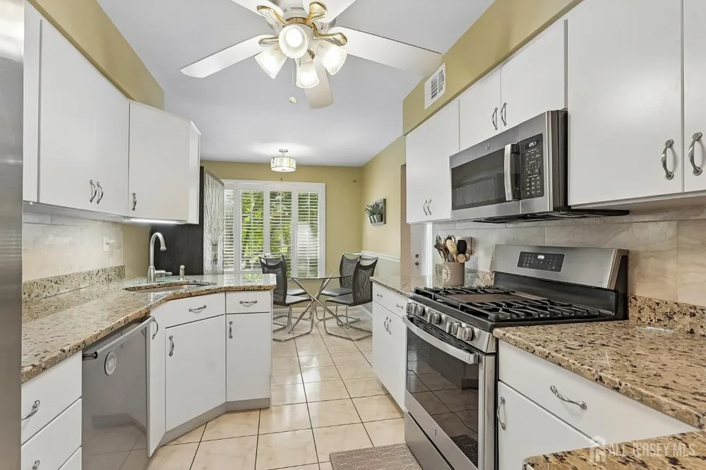 112 Kingsland Circle South Brunswick, NJ 08852