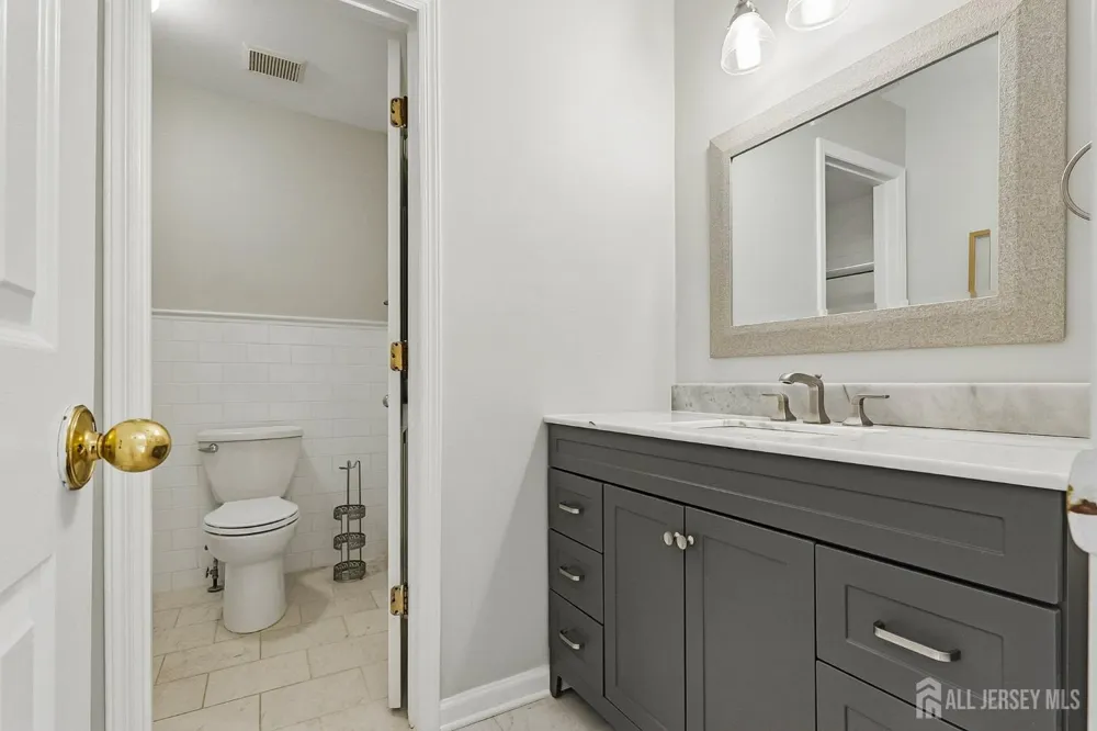 112 Kingsland Circle South Brunswick, NJ 08852