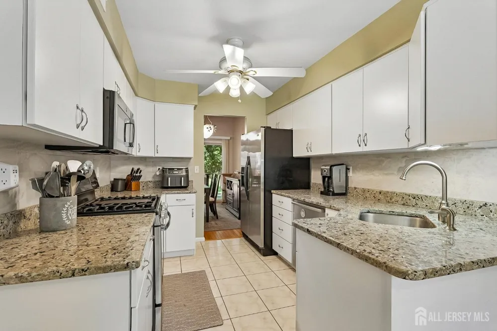 112 Kingsland Circle South Brunswick, NJ 08852