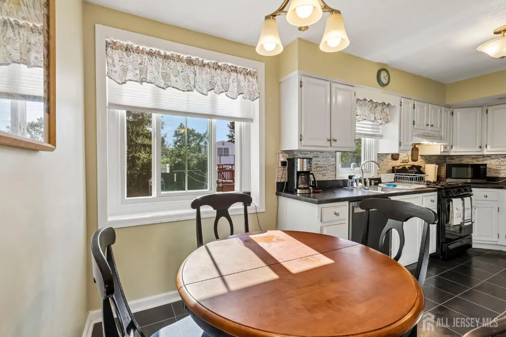 13 Highview Road East Brunswick, NJ 08816