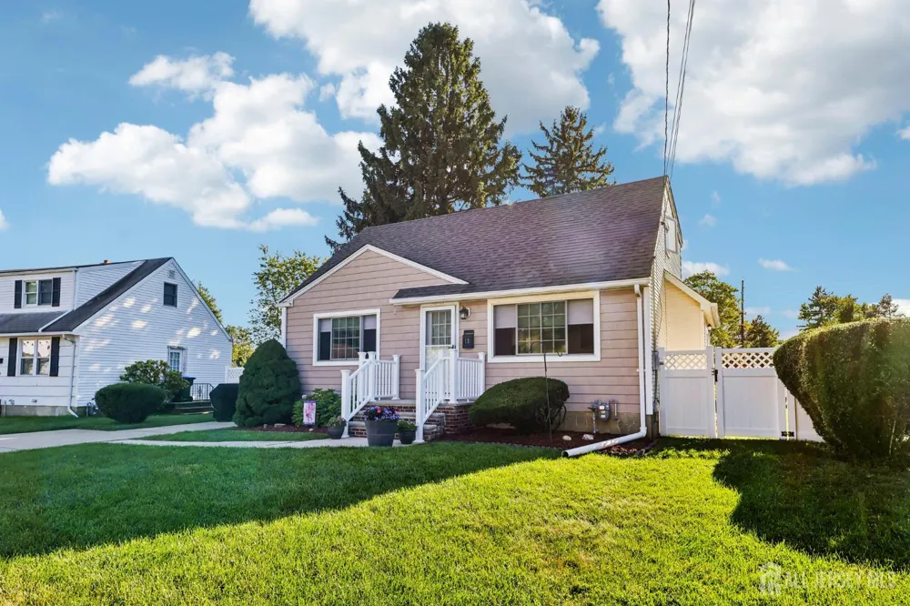 13 Highview Road East Brunswick, NJ 08816