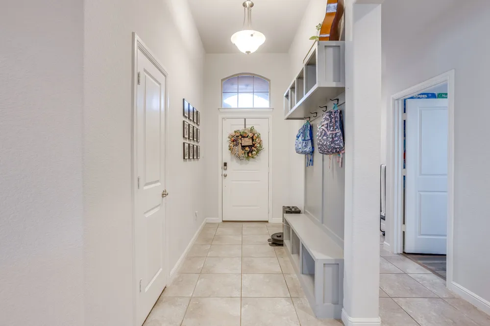 432 Windsail Lane Azle, TX 76020