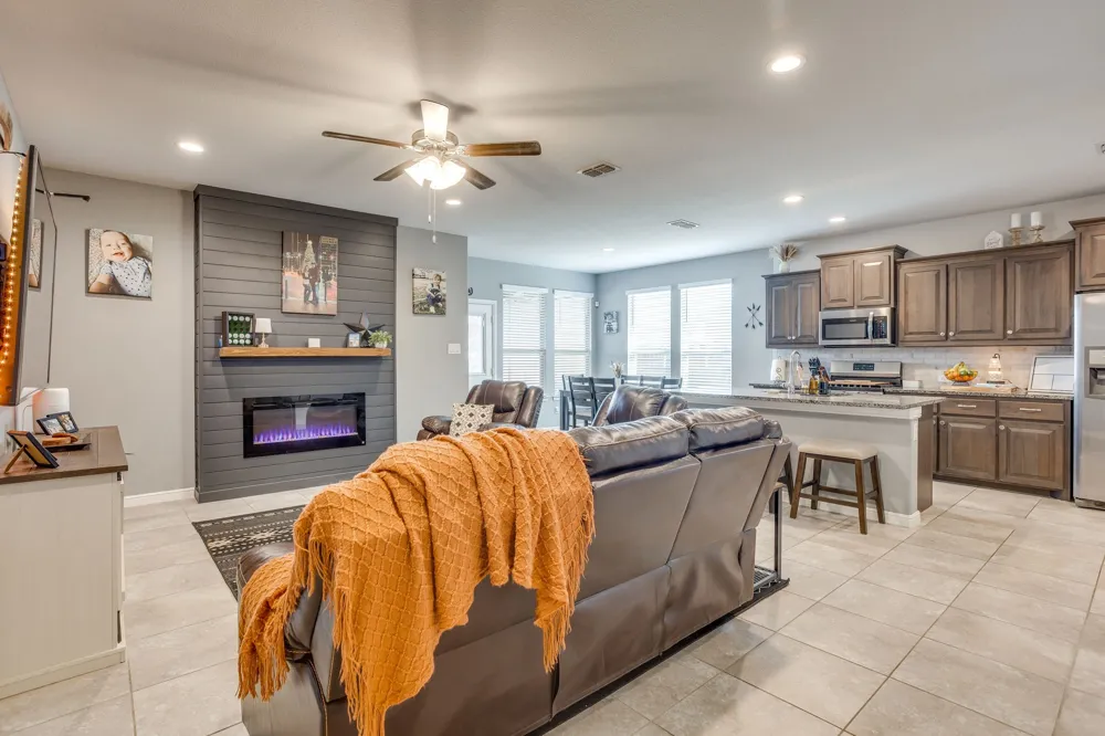 432 Windsail Lane Azle, TX 76020